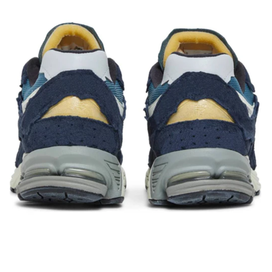 NEW BALANCE 2002R PROTECTION NAVY