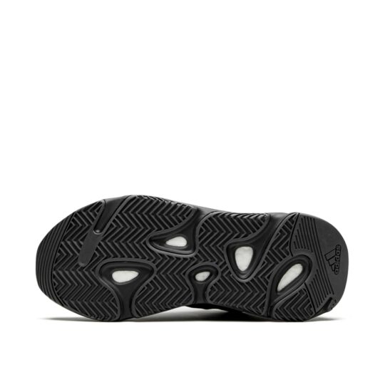 ADIDAS YEEZY BOOST 700 BLACK